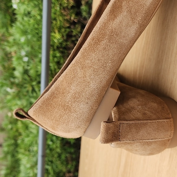 Bella Vita Alessi Tan Suede Leather Flats Size 8 - Picture 5 of 12